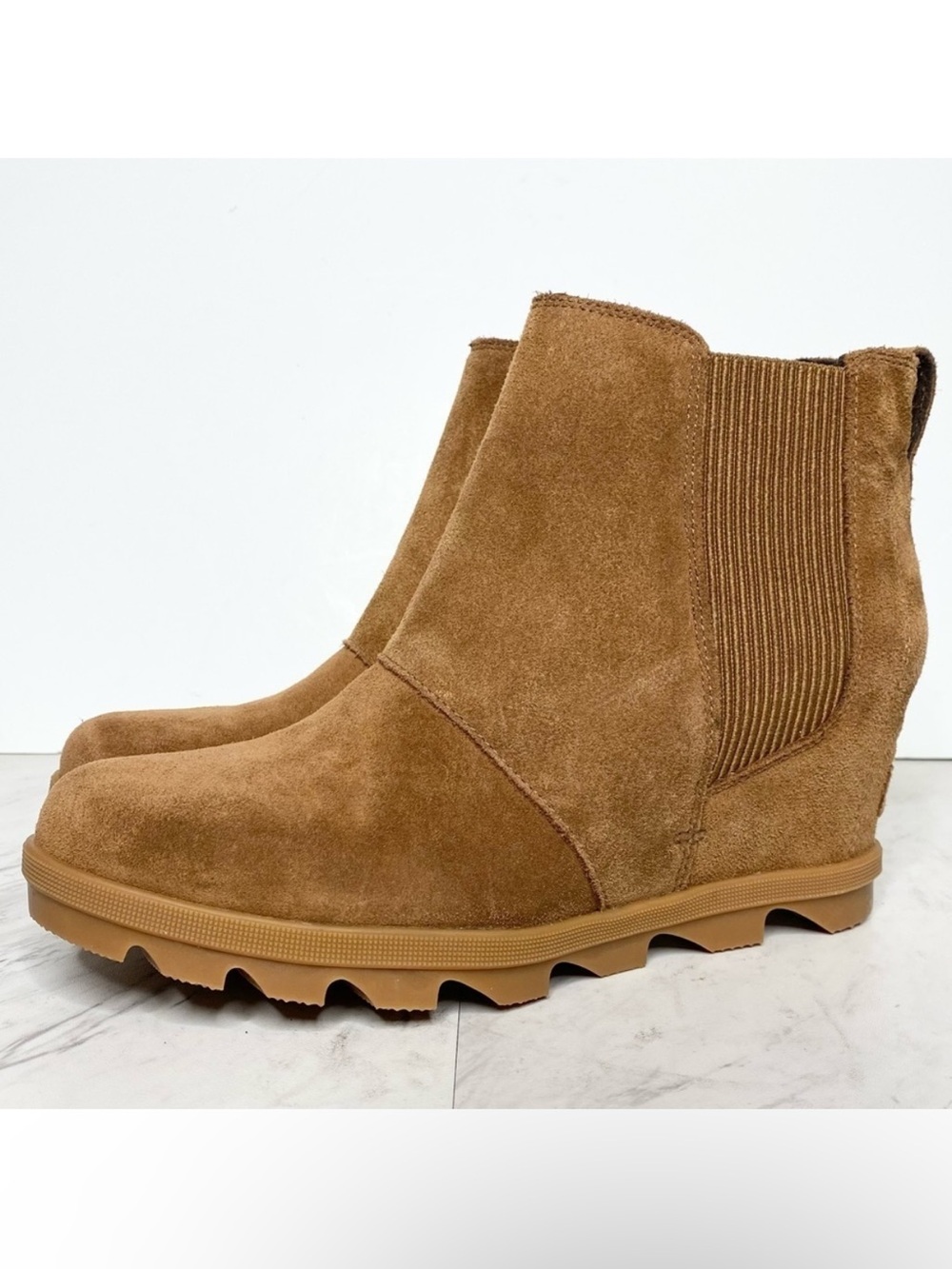 New! Sorel Joan Of Arctic Wedge Chelsea Light Brown Suede Bootie 10 1/2